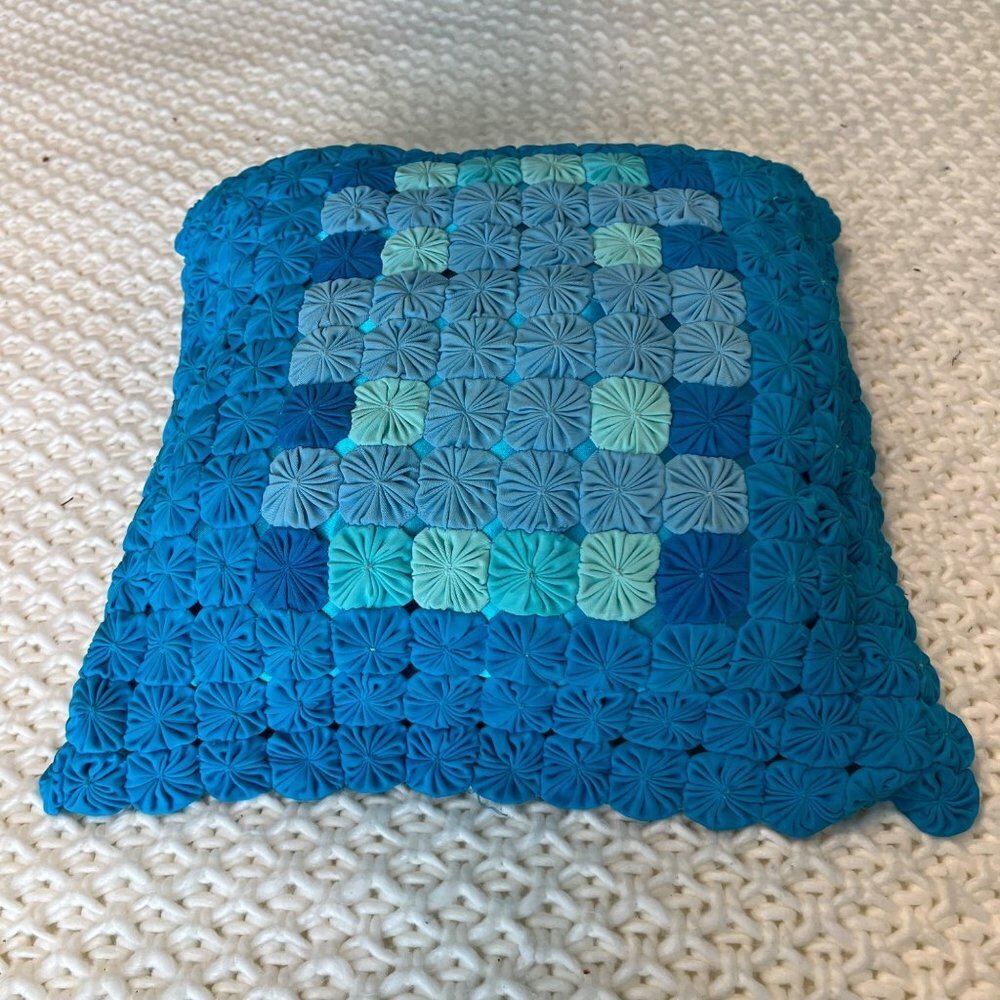 Vintage Hand Sewn Yo-Yo Quilt Throw Pillow Square blue